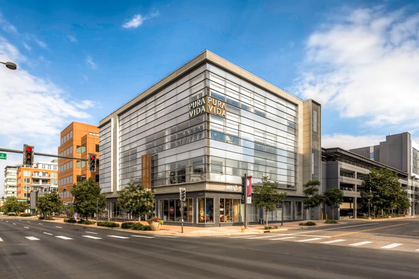 Denver's Cherry Creek North Neighborhood Everything at Your Fingertips